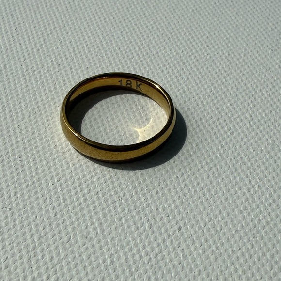 18K Gold Wedding Band Ring Stainless Steel - Picture 9 of 12